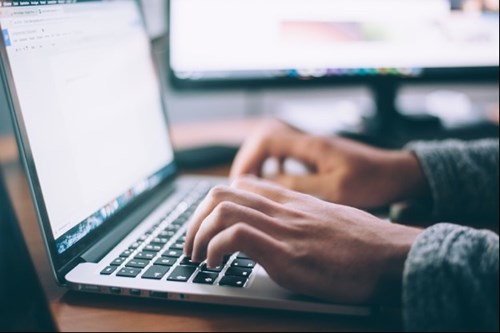 how-does-your-online-presence-impact-your-job-hunt-png.jpg